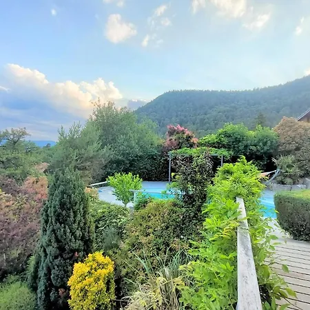 Prázdninový dům Amazing In La Vancelle